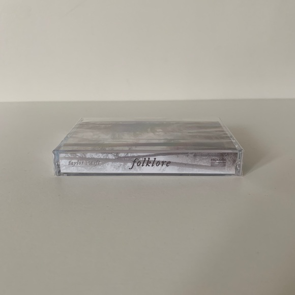 NWT Taylor Swift “Folklore” Cassette - Picture 5 of 6